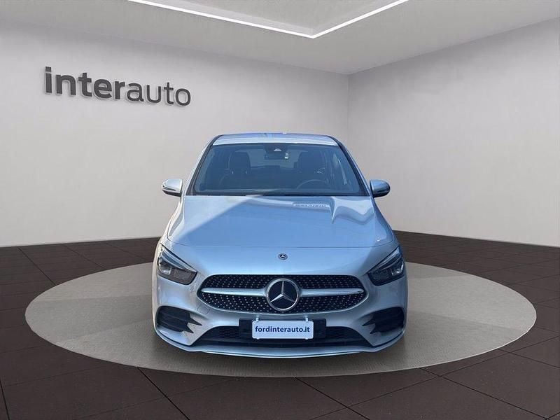 Usata Mercedes B180 Premium 136 CV (100 kW) 2021 Grigio metallizzato Monovolume