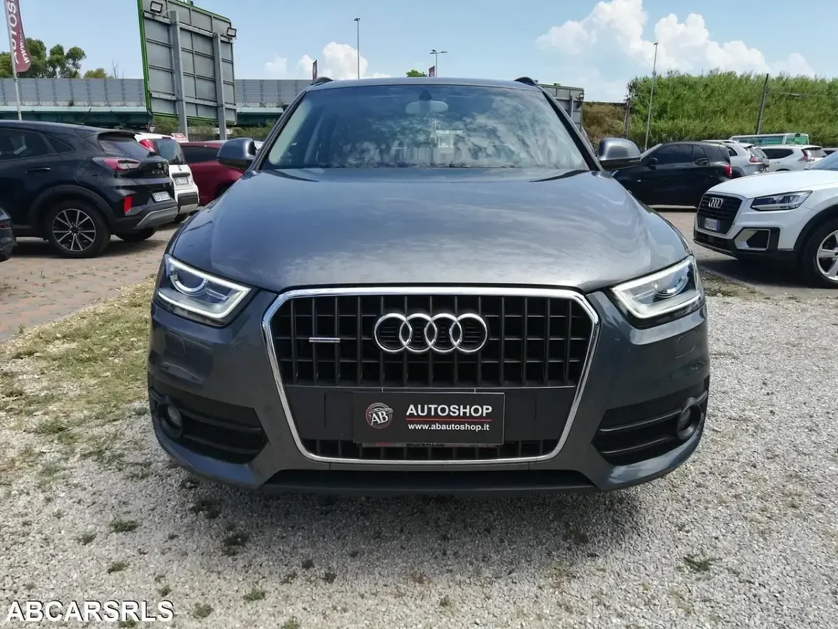 Usata Audi Q3 176 CV (129 kW) 2012 Grigio SUV