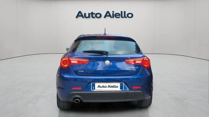 Usata Alfa Romeo Giulietta Super 120 CV (88 kW) 2018 Blu Utilitaria