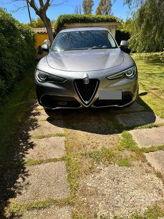 Usata Alfa Romeo Stelvio Tech Edition 160 CV (117 kW) 2019 Giallo SUV