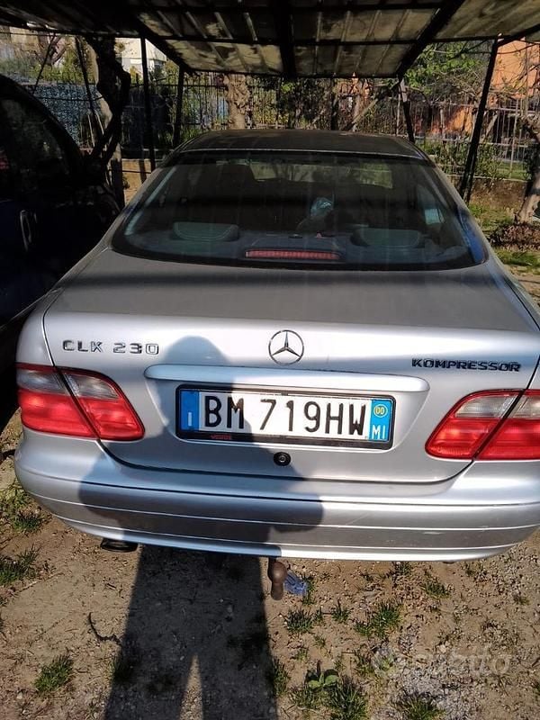 Usata Mercedes CLK230 2000 Grigio Coupé