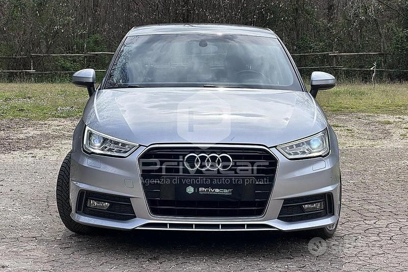 Usado Audi A1 90 CV (66 kW) 2017 Gris Utilitario