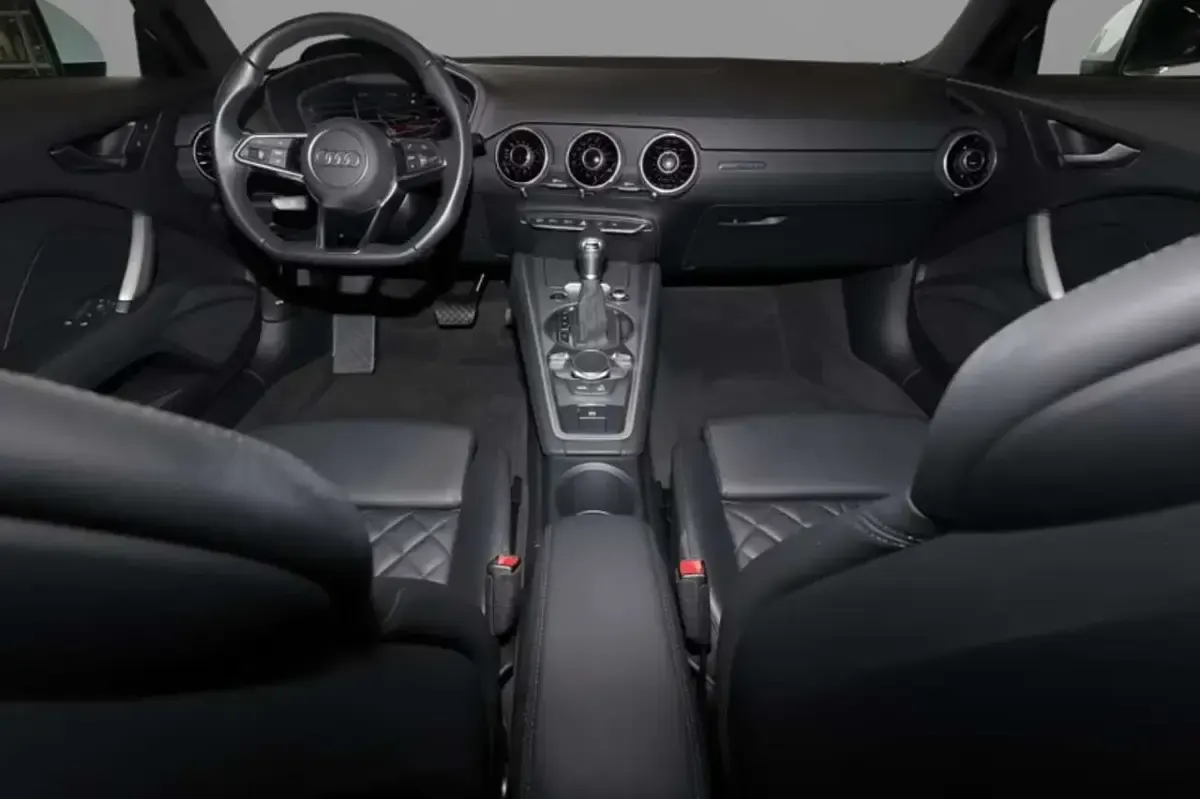 Usata Audi TT 245 CV (180 kW) 2023 Bianco Coupé