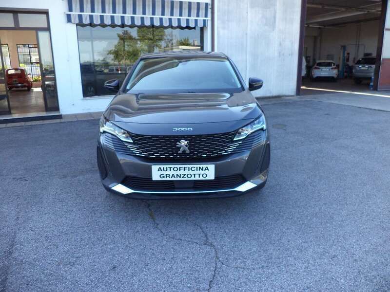 Usata Peugeot 3008 Allure 131 CV (96 kW) 2022 Grigio SUV