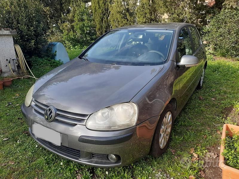 Usata VW Golf IV Comfortline 105 CV (77 kW) 2005 Grigio Berlina