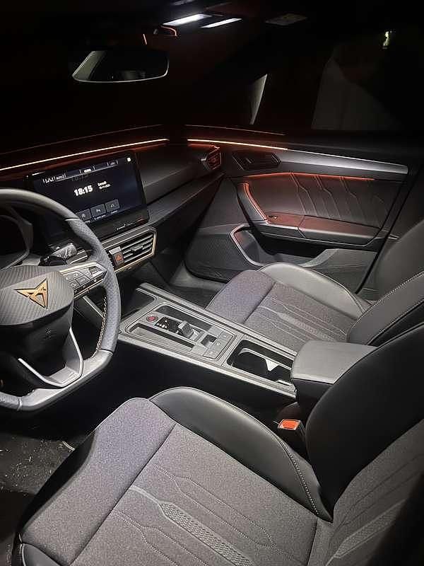 Usata Cupra Leon 150 CV (110 kW) 2024 Berlina