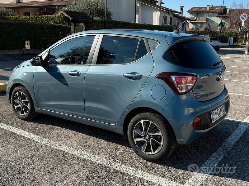 Usata Hyundai i10 67 CV (49 kW) 2019 Blu/azzurro Utilitaria