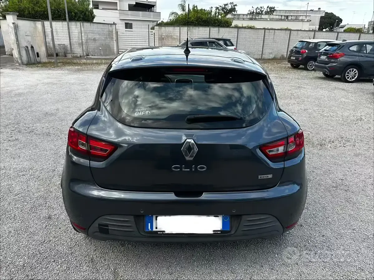 Usata Renault Clio IV 90 CV (66 kW) 2017 Grigio Berlina