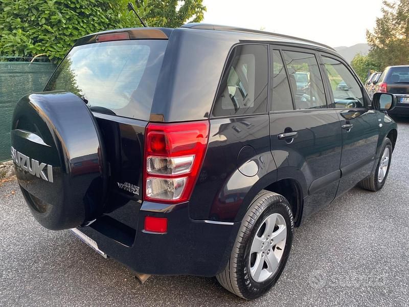 Usata Suzuki Grand Vitara 129 CV (94 kW) 2007 Nero SUV