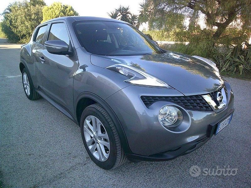 Usata Nissan Juke Acenta 110 CV (80 kW) 2015 Grigio SUV