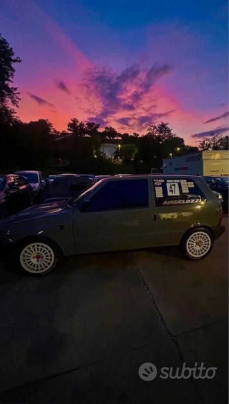 Usata Fiat Uno 270 CV (198 kW) 1995 Grigio Utilitaria