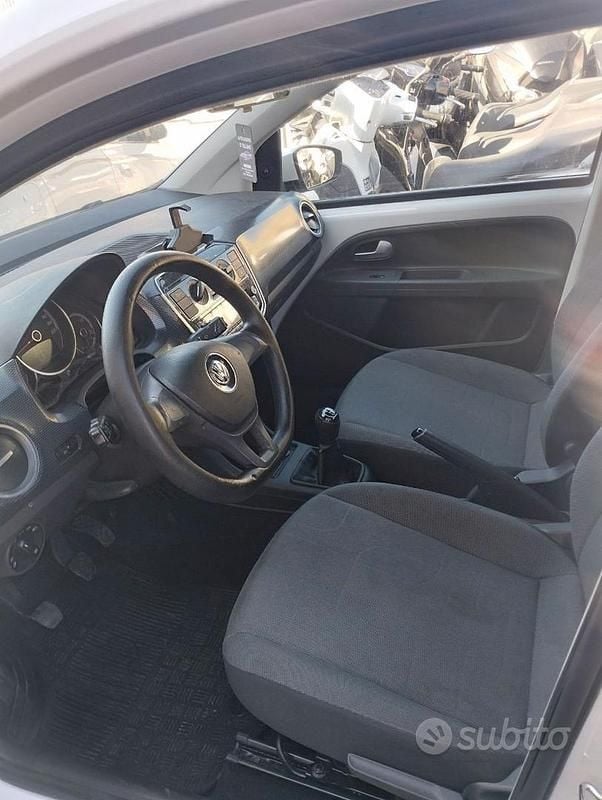 Usata VW up! 60 CV (44 kW) 2020 Bianco Utilitaria