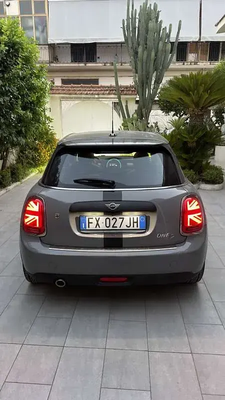 Usata Mini Cooper D 116 CV (85 kW) 2019 Utilitaria