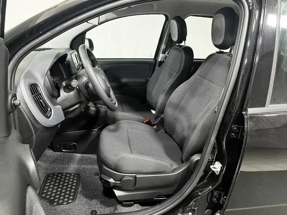 Nuova Fiat Panda S 70 CV (51 kW) 2025 Nero Utilitaria