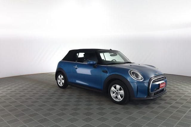 Usado Mini Cooper Classic 136 HP (100 kW) 2023 Azul Citadino