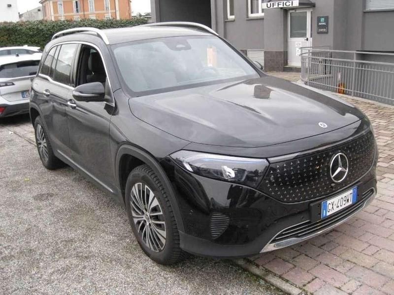 Usata Mercedes EQB250 Advanced Plus 94 kW (129 CV) 2024 Nero SUV
