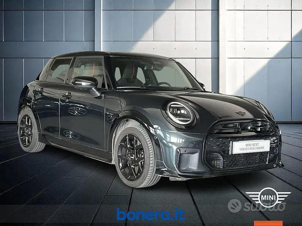 Usata Mini John Cooper Works 156 CV (114 kW) 2024 Grigio Utilitaria