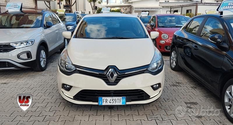Usata Renault Clio IV 75 CV (55 kW) 2018 Beige Berlina