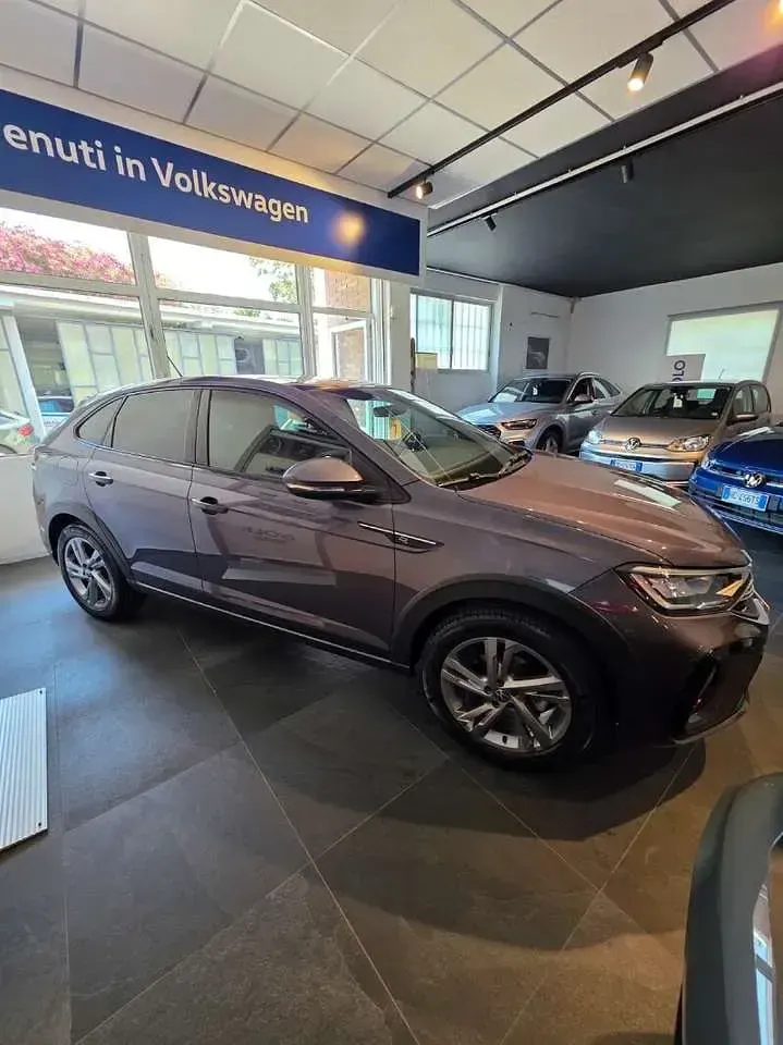 Usata VW Taigo R-line 110 CV (80 kW) 2023 Grigio SUV