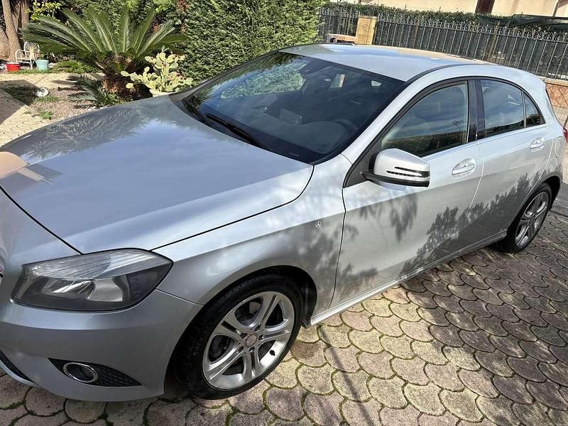 Usata Mercedes A180 Executive 109 CV (80 kW) 2014 Berlina