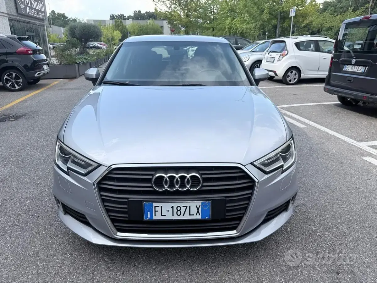 Usata Audi A3 150 CV (110 kW) 2017 Grigio Berlina
