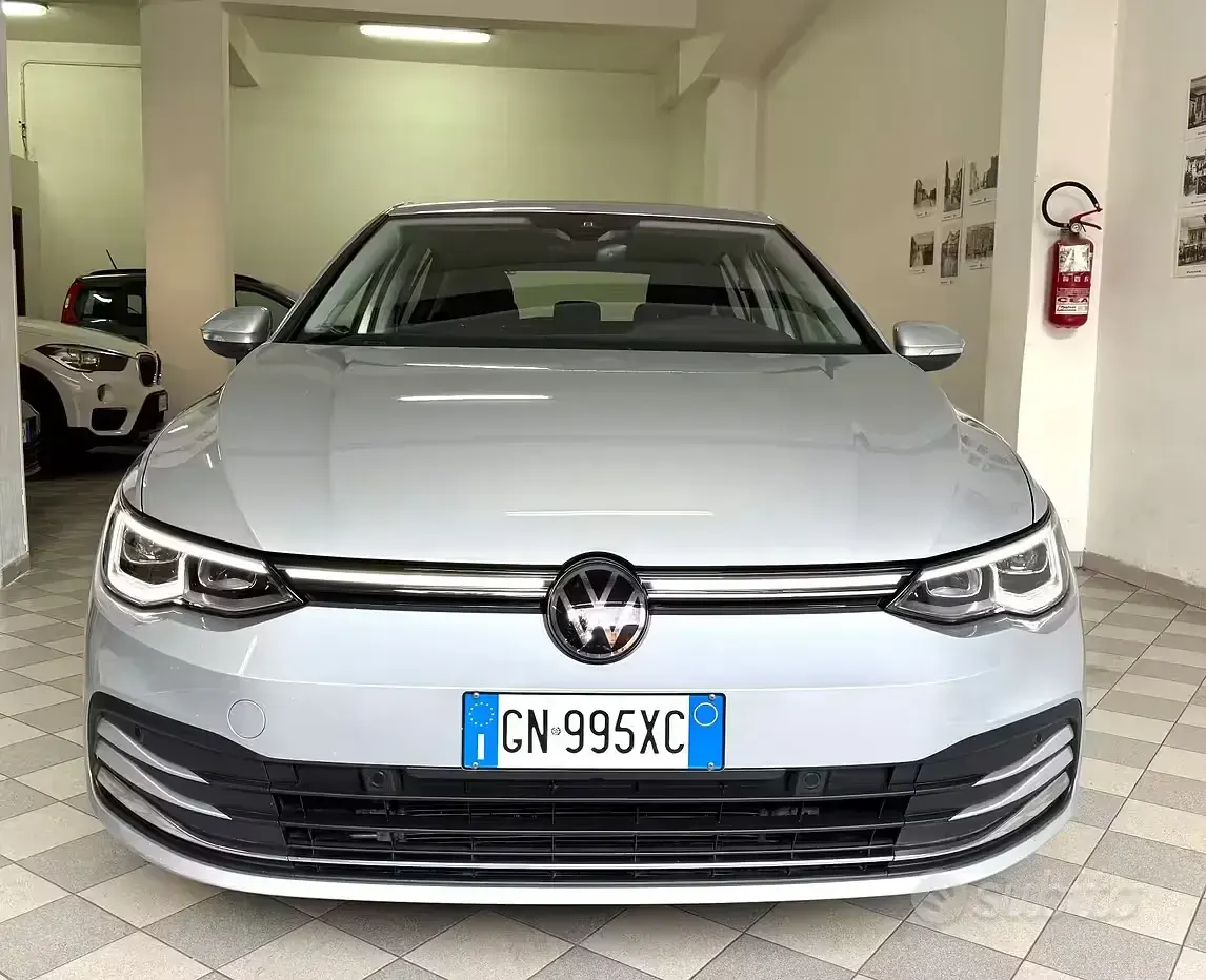 Usata VW Golf VIII Style 150 CV (110 kW) 2023 Grigio Berlina