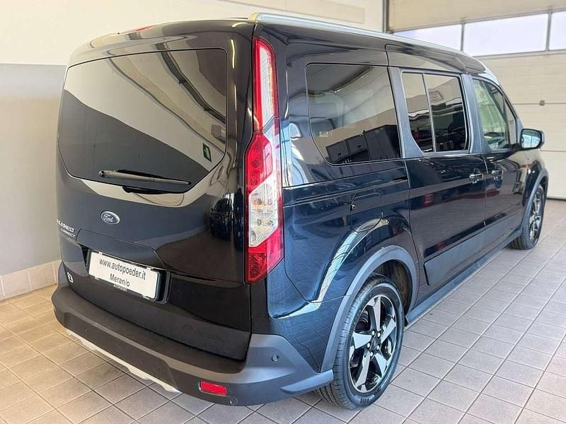 Usata Ford Tourneo Active 120 CV (88 kW) 2021 Nero Station wagon