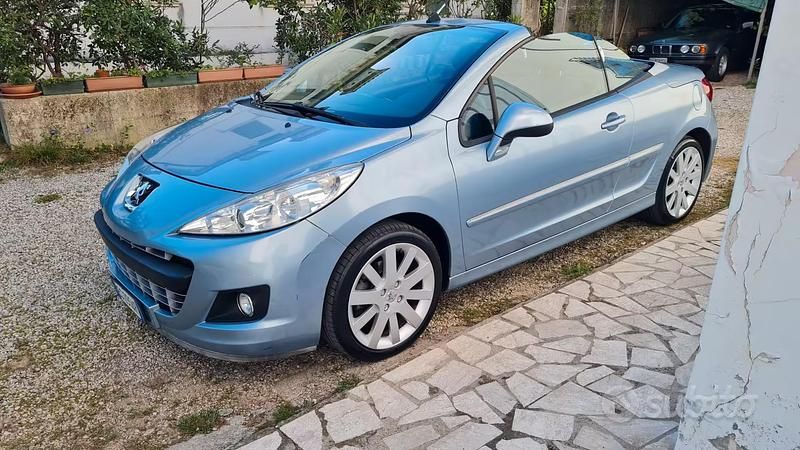 Usata Peugeot 207 CC 112 CV (82 kW) 2010 Grigio Cabrio