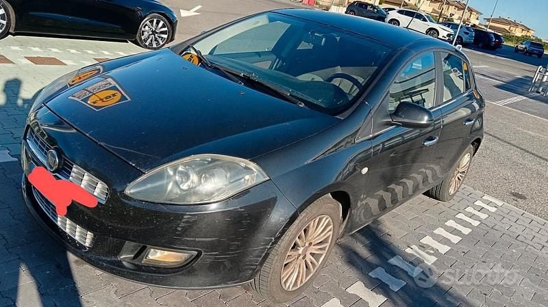 Nero Usata 2010 Fiat 1600 Emotion Tre volumi | 2500 € - Immagine 1/4