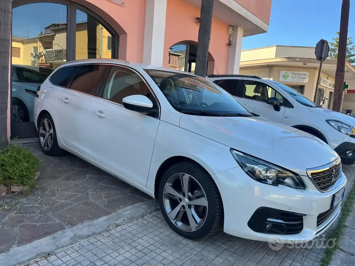 Usata Peugeot 308 Allure 131 CV (96 kW) 2020 Bianco Station wagon