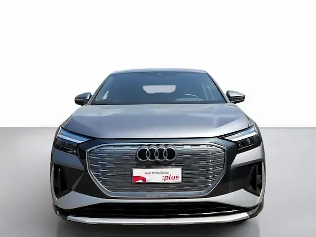 Usata Audi Q4 Sportback e-tron S-Line 150 kW (204 CV) 2023 Grigio tifone metallizzato SUV