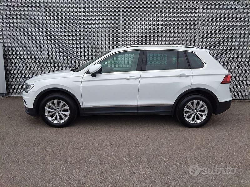 Usata VW Tiguan Business 150 CV (110 kW) 2020 Bianco SUV