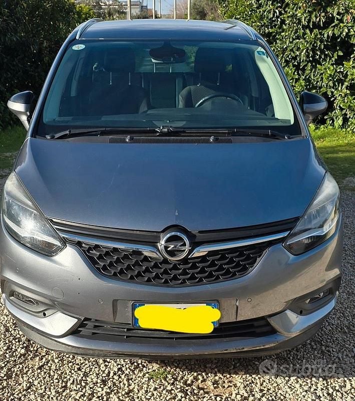Usata Opel Zafira Innovation 136 CV (100 kW) 2018 Grigio Monovolume
