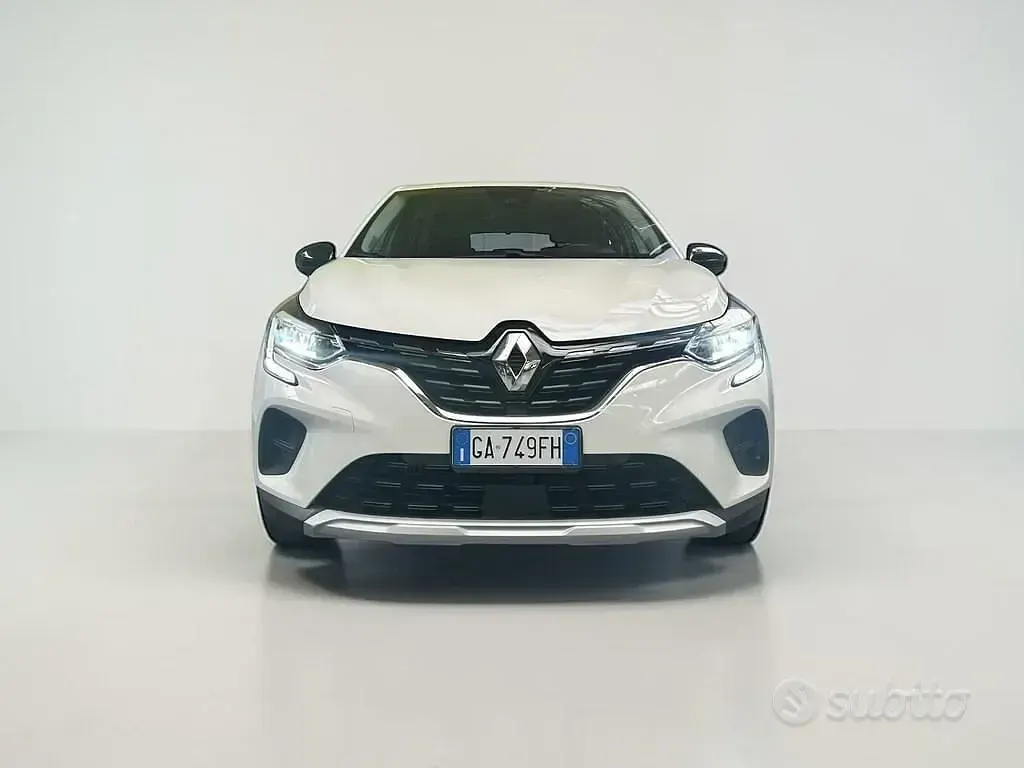Usata Renault Captur Zen 101 CV (74 kW) 2020 Bia SUV