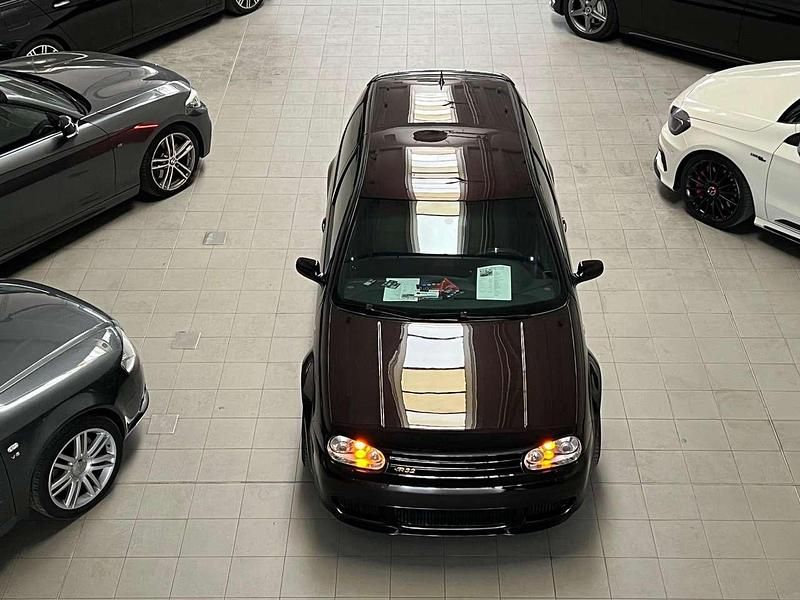 Usata VW Golf IV R 241 CV (177 kW) 2002 Perlato Berlina