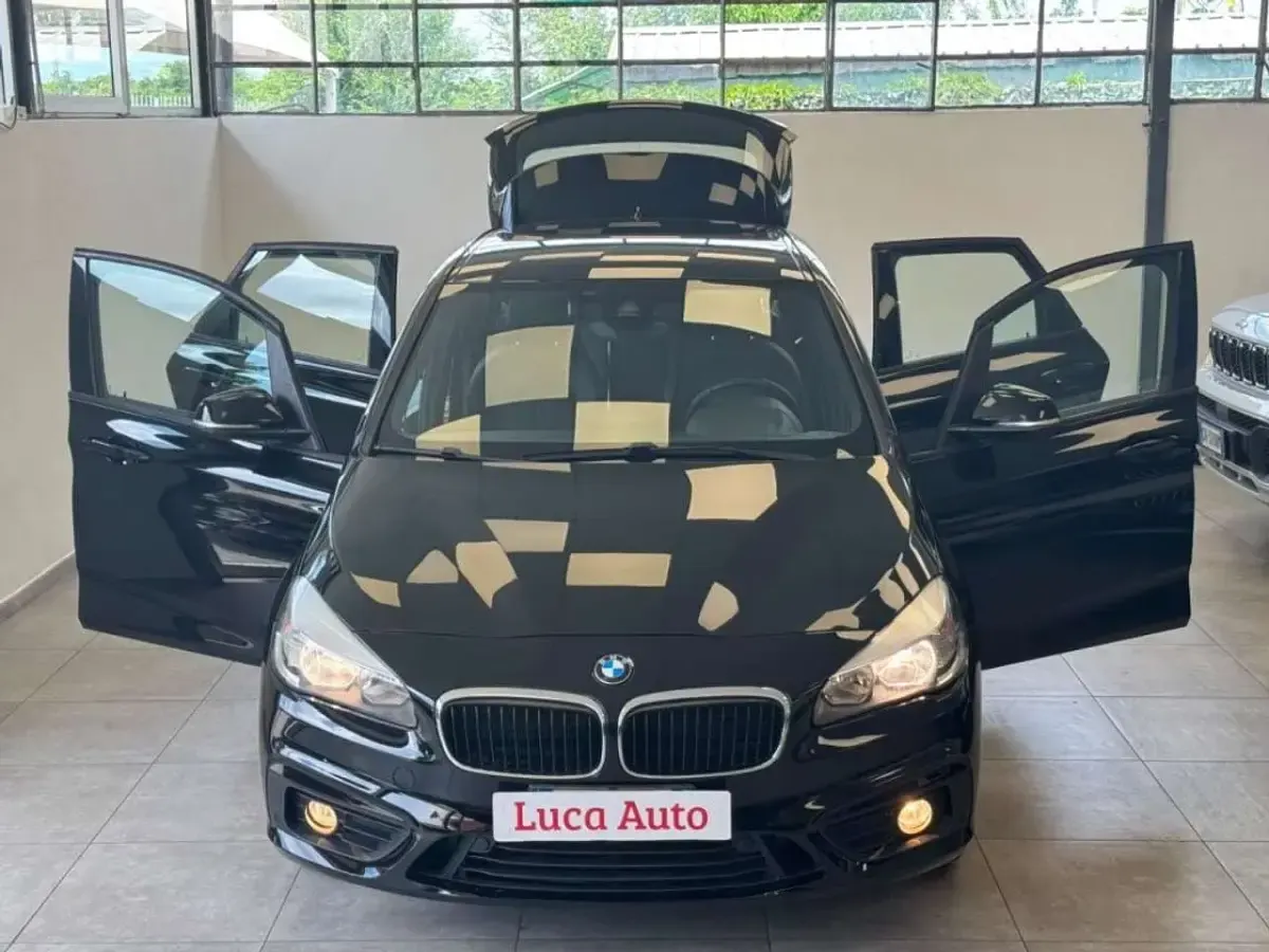 Usata BMW 218 Sport Line 150 CV (110 kW) 2016 Nero Monovolume