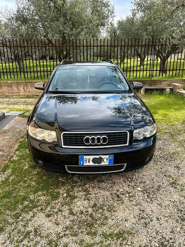 Usata Audi A4 130 CV (95 kW) 2001 Nero Station wagon