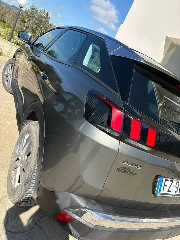 Usata Peugeot 3008 Business-Line 131 CV (96 kW) 2019 SUV