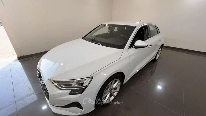 Usata Audi A3 151 CV (111 kW) 2025 Bianco Berlina