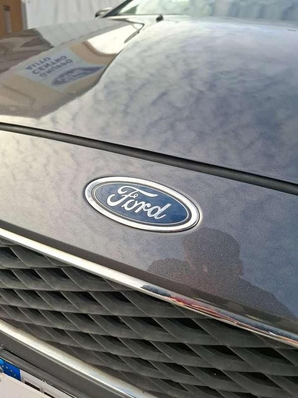 Begagnad Ford Focus Titanium 120 HK (88 kW) 2016 Grå Kombi