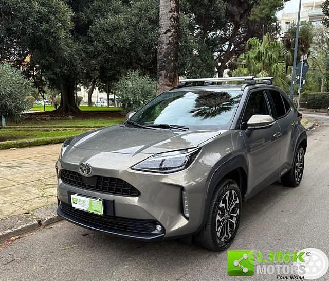 Usata Toyota Yaris Cross Trend 130 CV (95 kW) 2024 Grigio SUV
