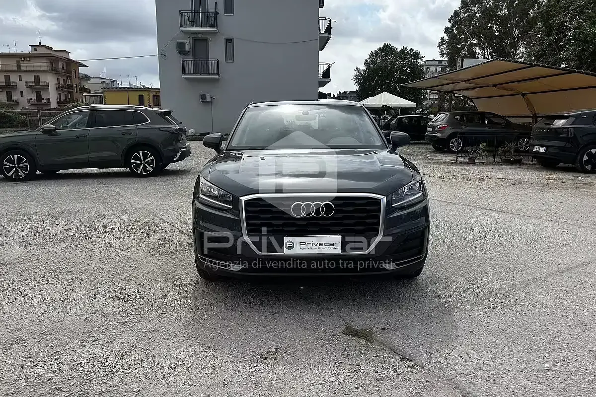 Usata Audi Q2 116 CV (85 kW) 2019 Grigio SUV