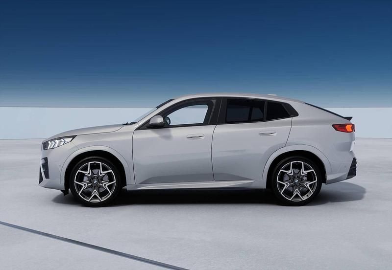 Nuova BMW X2 M Sport 150 CV (110 kW) 2026 Skyscraper grey SUV