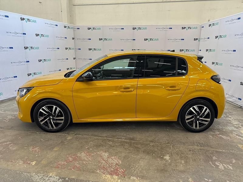 Usata Peugeot 208 Allure 101 CV (74 kW) 2023 Giallo Utilitaria