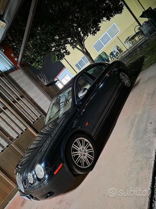 Usata Jaguar S-Type Executive 207 CV (152 kW) 2007 Nero Berlina