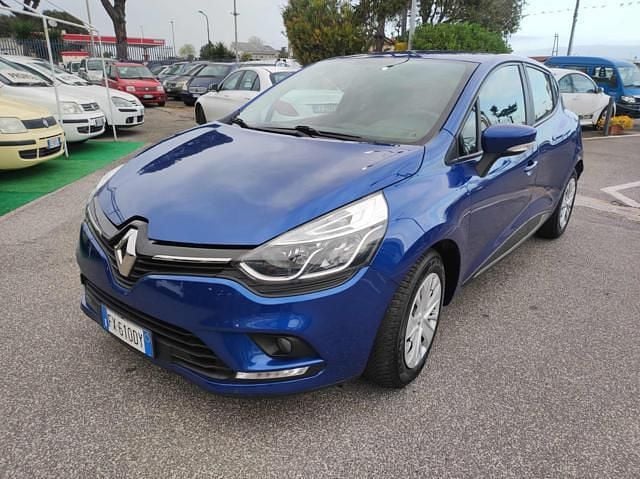 Usata Renault Clio IV Life 90 CV (66 kW) 2019 Blu Berlina