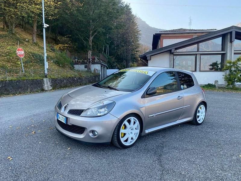 Usata Renault Clio II R.S. 197 CV (144 kW) 2009 Grigio Berlina