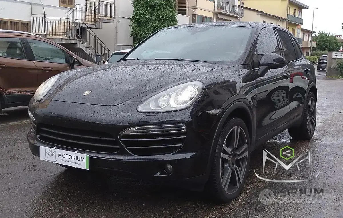 Usata Porsche Cayenne 326 CV (239 kW) 2013 Nero SUV