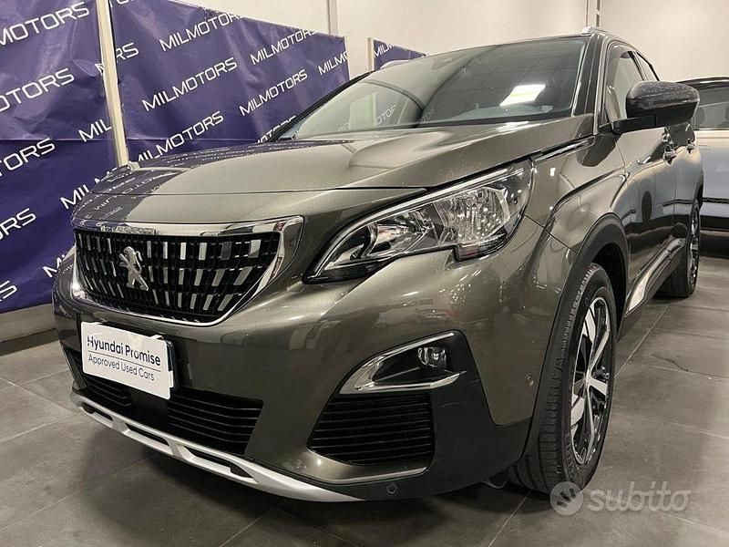 Usata Peugeot 3008 Allure 130 CV (95 kW) 2020 Verde SUV