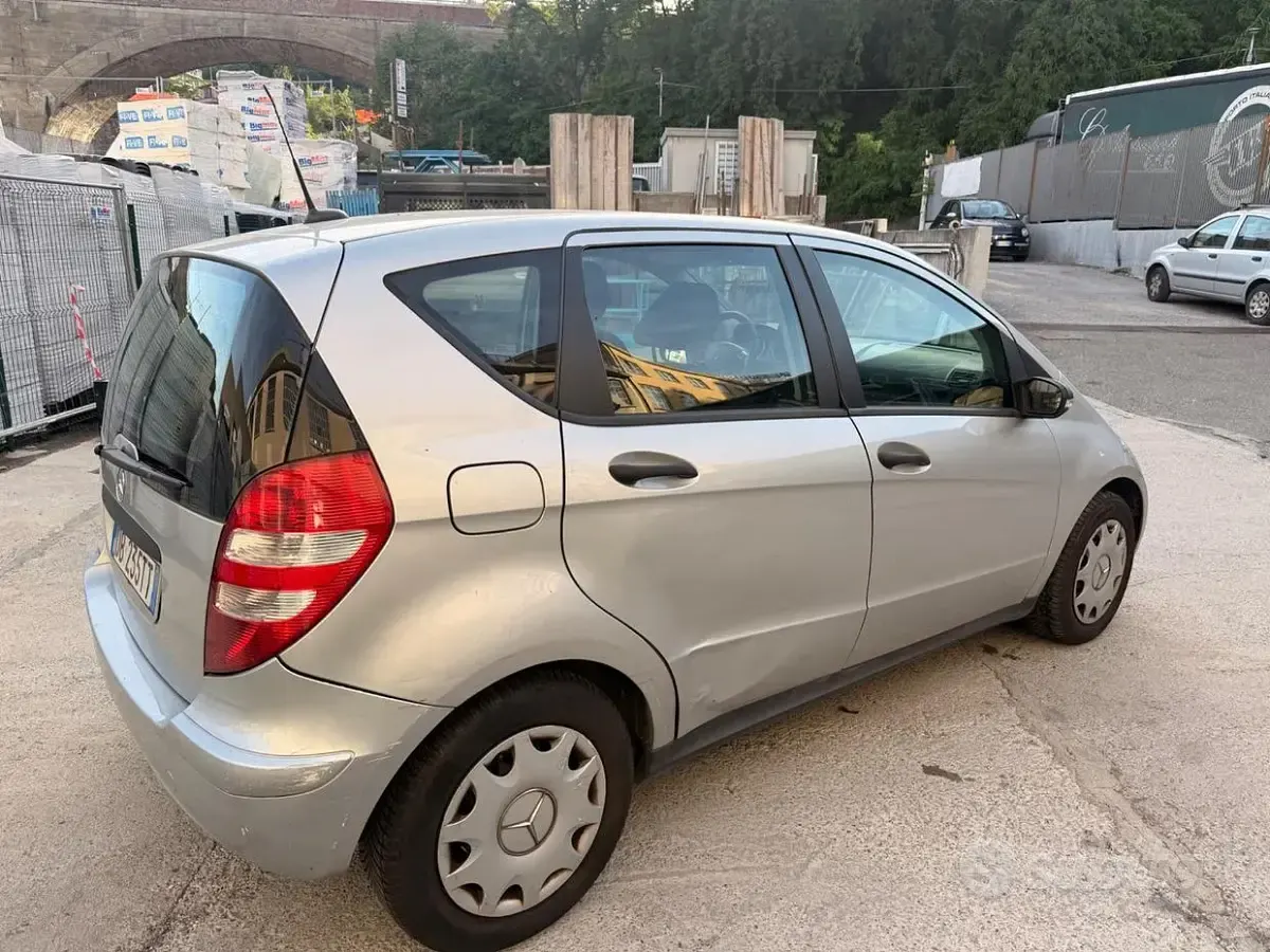 Usata Mercedes A150 Avantgarde 95 CV (69 kW) 2006 Argento Berlina